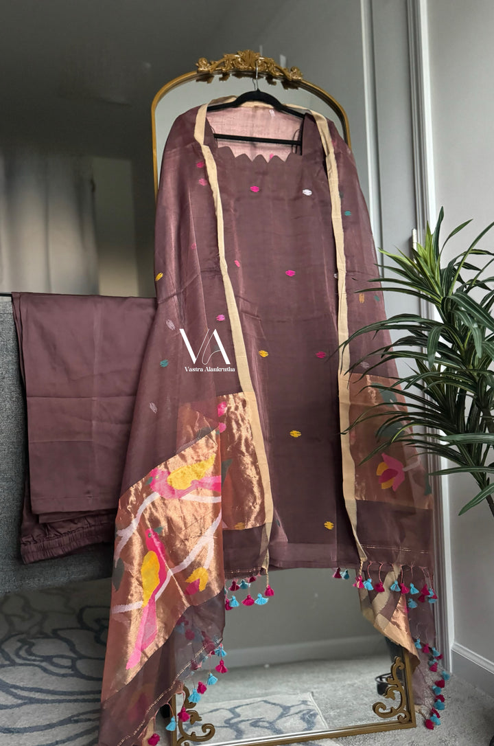 Women’s Handloom Jamdani Kurti Set with Dark Brown Cotton Pants | VA01026